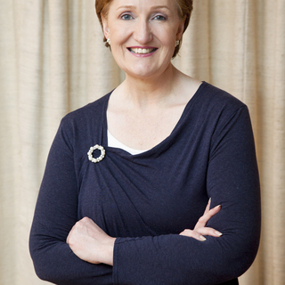 Suzanne  Evans